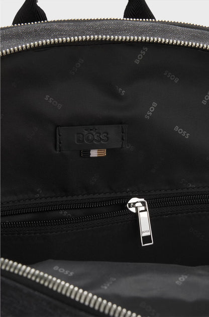 BACKPACK WITH CONTRAST SIDE POCKETS